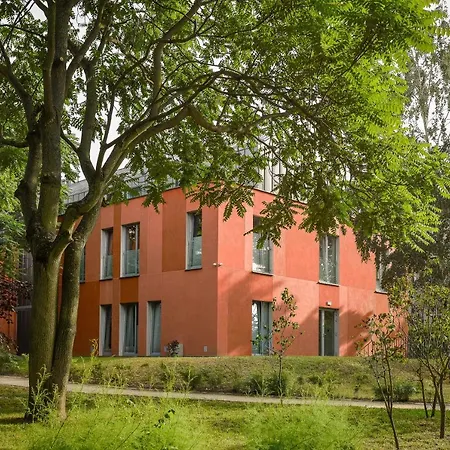 Chummy House Aparthotel 3*