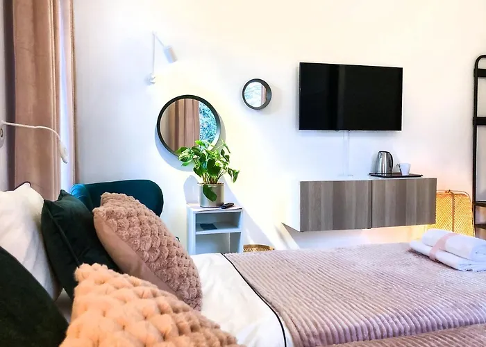 Aparthotel Chummy House 3*